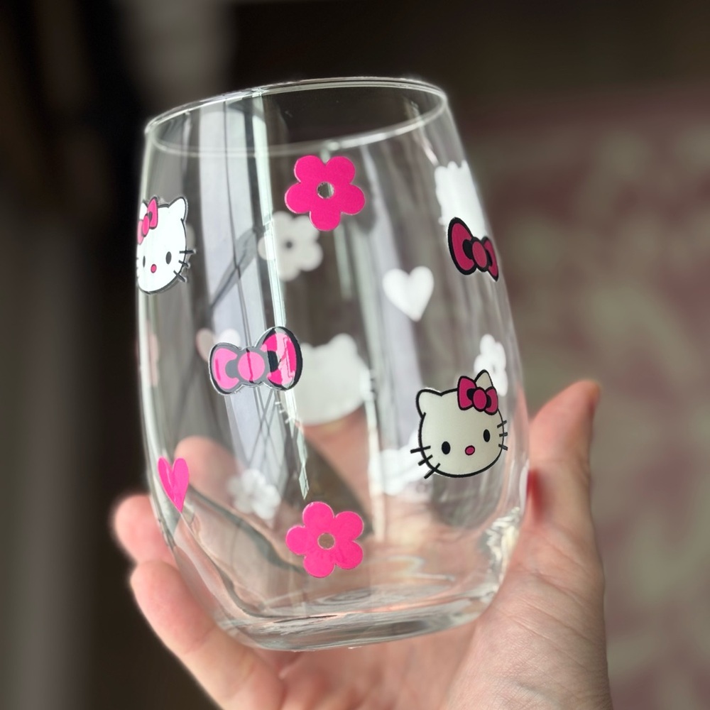 Kawaii Hello Kitty Stemless Wine Glass